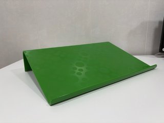 Soporte portátil BRADA (IKEA)