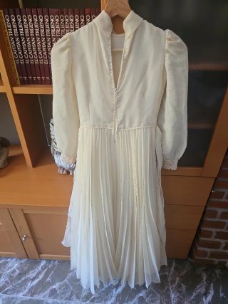 Vestido comunión beige manga larga