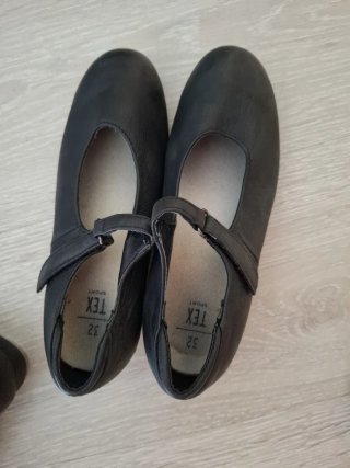 Zapatos claqué niña talla 32, poco usados