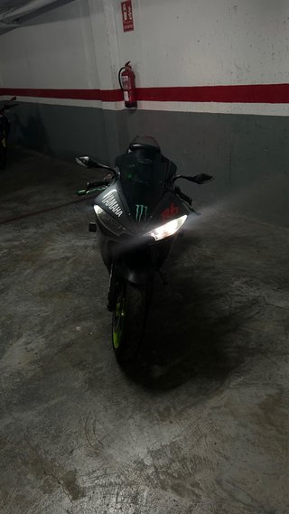 Yamaha R6 2004