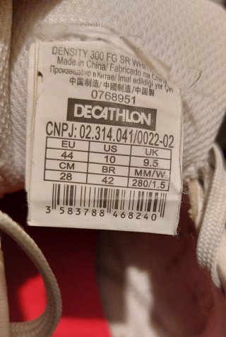 Scarpe da calcio bianche e rosse