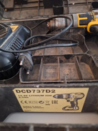 Taladro DeWalt DCD737D2 14,4V + Batería + Cargador