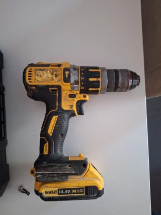 Taladro DeWalt DCD737D2 14,4V + Batería + Cargador