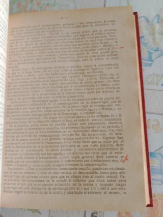 Libro antiguo de medicina 1920