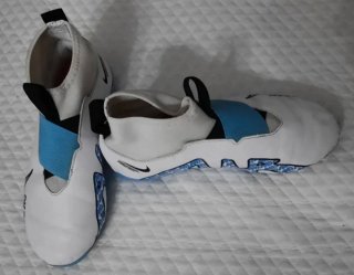 Botas NIKE AIR ZOOM MERCURIAL.     Talla 37.5