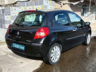 RENAULT clio