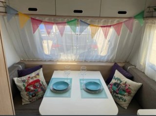 Caravana Adria Aviva 360 DK