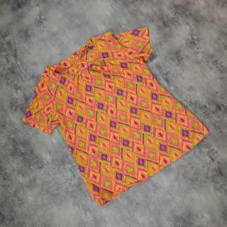 Camiseta manga corta talla L estampado geométrico