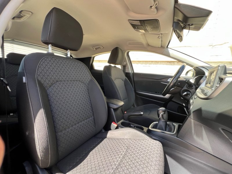 Kia XCeed 2020, foto 10