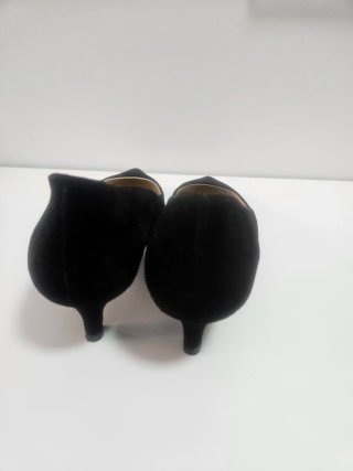 Zapatos de salón negros tacón bajo