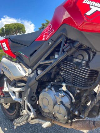 Benelli TNT 125