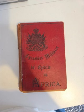 Libro Antiguo: Episodios Militares del Ejército de
