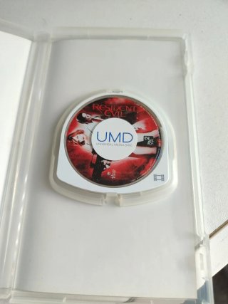 Resident Evil UMD Video PSP (PAL España)