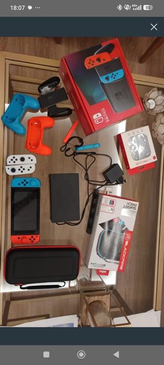 Nintendo Switch con accesorios