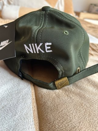 Gorra Nike Verde Oscuro