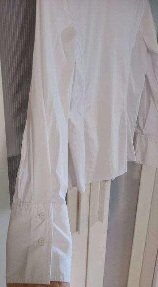 Camisa blanca Zara básica manga larga