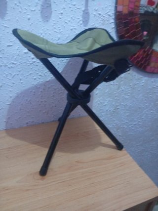 Silla plegable camping verde y negra