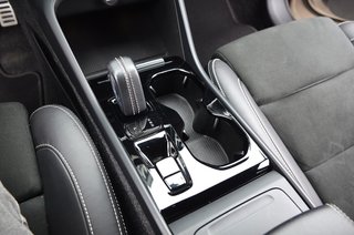 Volvo XC40 R-Design Bild-Hibrid 4x4+navegacion+USB