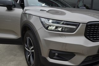 Volvo XC40 R-Design Bild-Hibrid 4x4+navegacion+USB