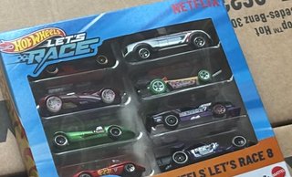 Hot Wheels GT Scorcher garantita Let's Race 8 Pack