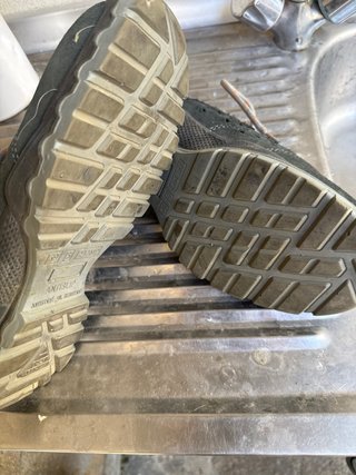 Zapatos de seguridad U-Power negros y naranjas