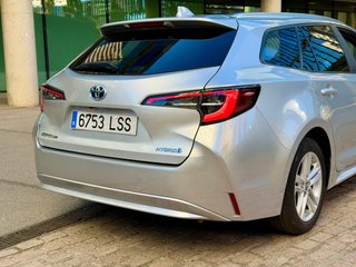 Toyota Corolla 1.8 125H BUSINESS PLUS E-CVT TOU SPORT