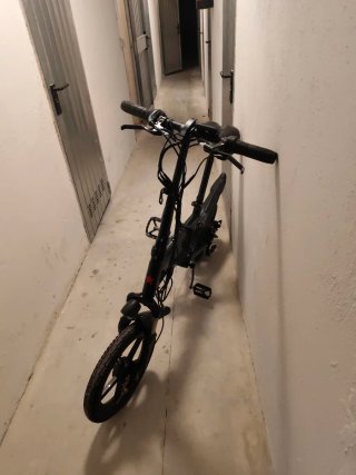 Bicicleta Eléctrica Plegable Negra