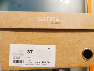 Sandalias Gadea by Lodi doradas.