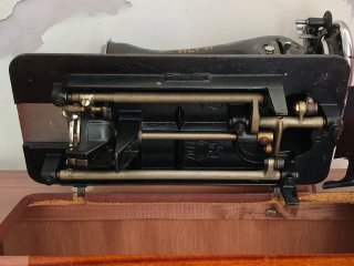 Máquina de coser Alfa