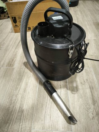 Aspirador de cenizas metálico