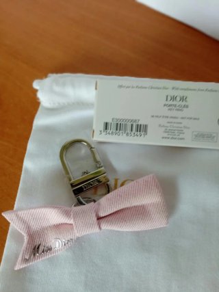 Llavero Dior Rosa y Plateado