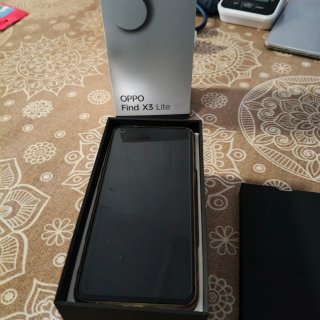 OPPO Find X3 Lite