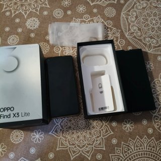 OPPO Find X3 Lite