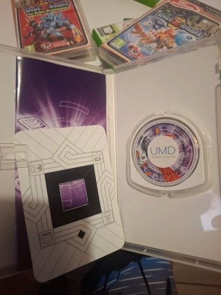 Lote Videojuegos PSP: Invizimals Xbox clásica