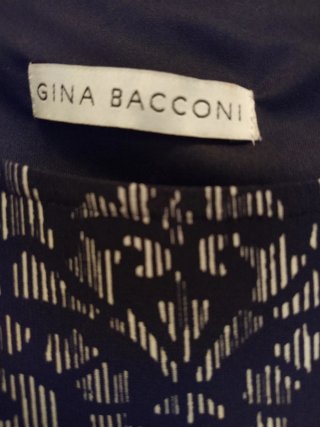 Vestido Gina Bacconi negro y blanco