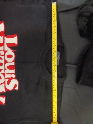 T-shirt Louis Vuitton nera autunno inverno 60€