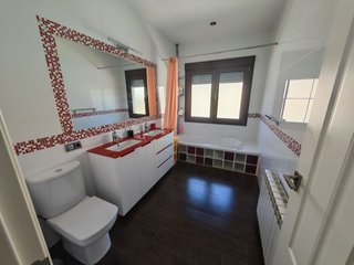 Espectacular chalet con piscina