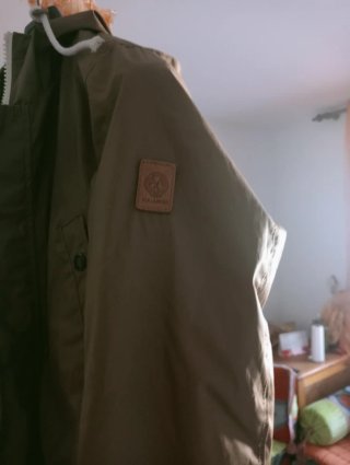 Chaqueta Pull and Bear Talla M Marrón