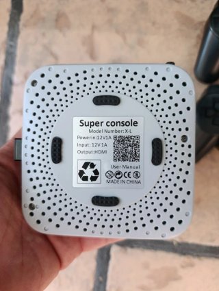 Mini consola Super Console X con mandos