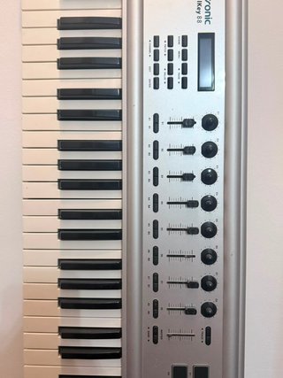Teclado MIDI controlador