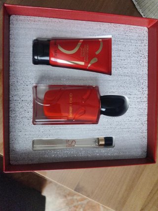 Estuche Si Armani Perfume y Loción Corporal