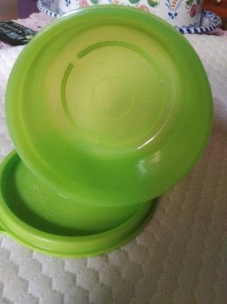 Contenitore Tupperware verde piccolo