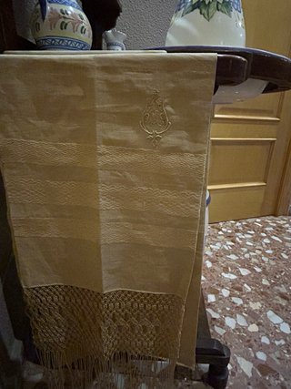 Palanganero vintage de cerámica y madera