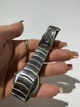 Reloj Lotus Quartz con fecha 6766