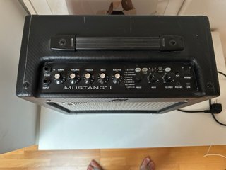 Amplificador Fender Mustang I