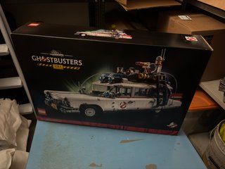 LEGO 10274 Ghostbusters Ecto-1