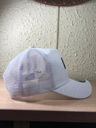 Gorra Nike Blanca de rejilla Con etiqueta