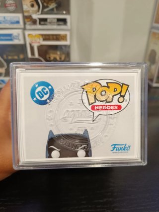 Funko Pop Batman 621 limitado 4000 pcs