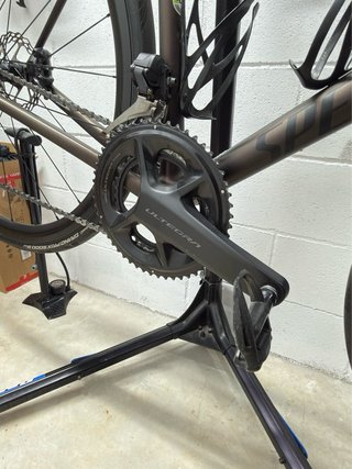 Specialized Aethos Pro 2024 con Alpinist CLX II