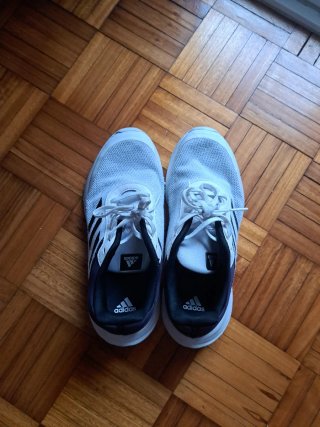 Tenis Adidas Blancos y negros